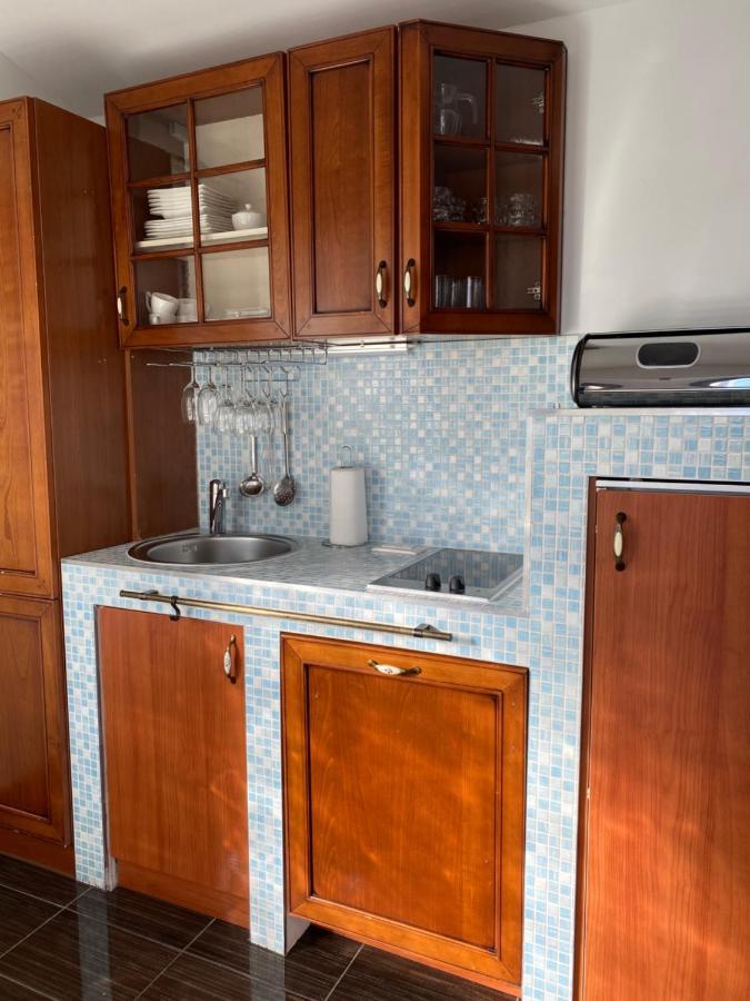 Sara Apartments Baška Voda Extérieur photo