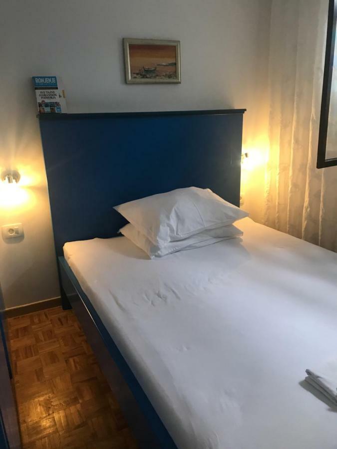 Sara Apartments Baška Voda Extérieur photo