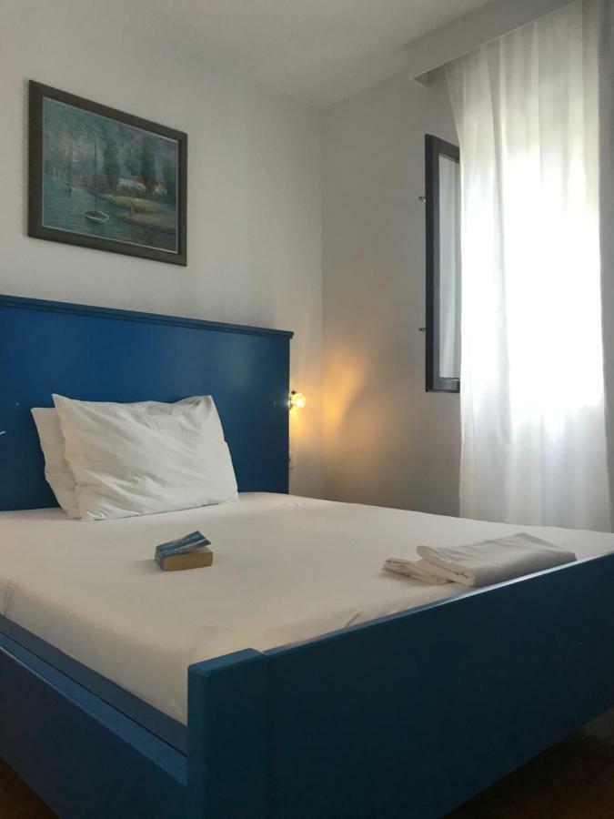 Sara Apartments Baška Voda Extérieur photo