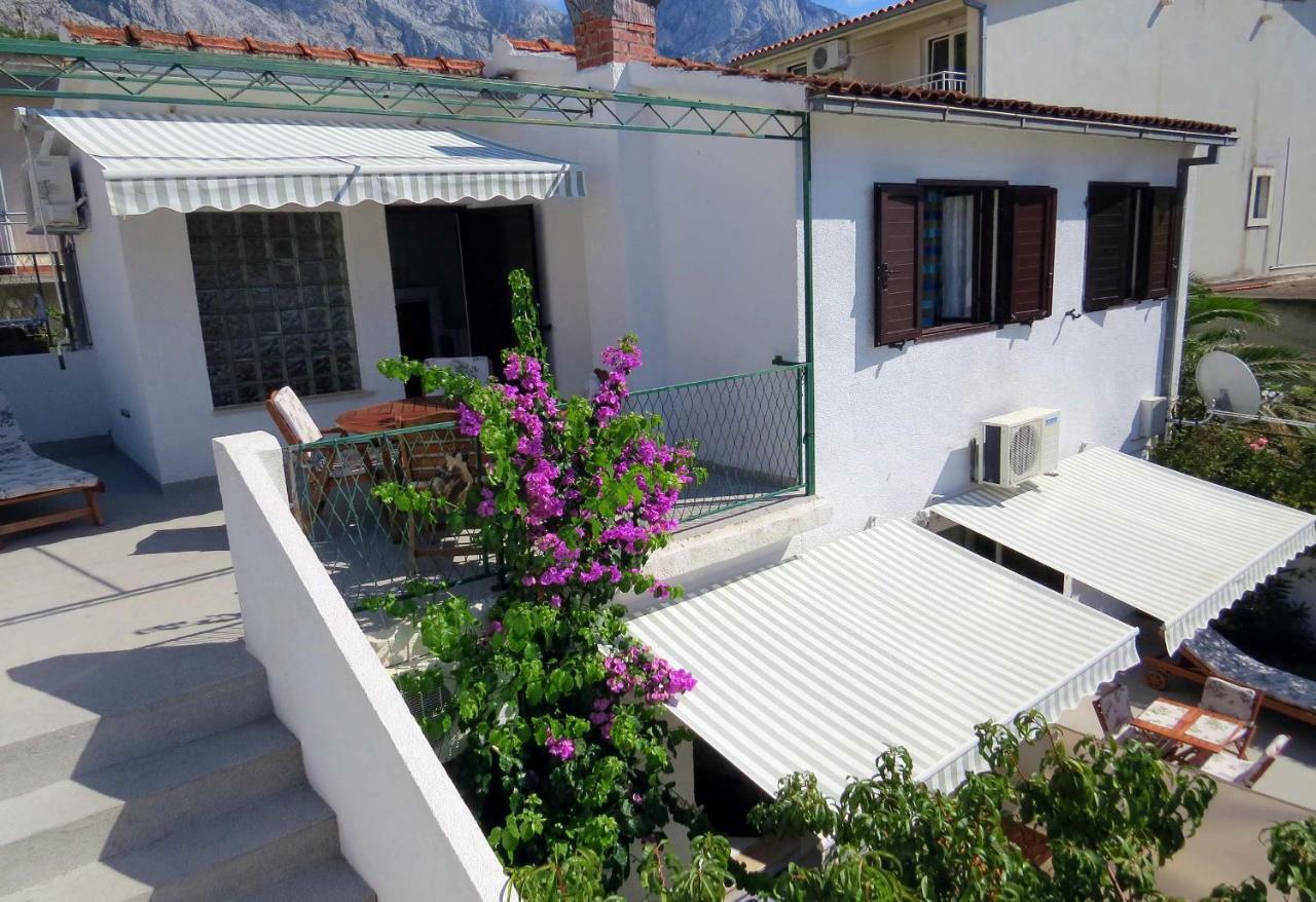 Sara Apartments Baška Voda Extérieur photo